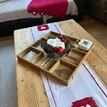 1950 Piscine Et Spa- Gerardmer - Terrain Entierement Clos Pour Animaux Apartmán *