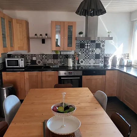 1950 Détente Et Découverte Avec Et Piscine Extérieure Apartamento *